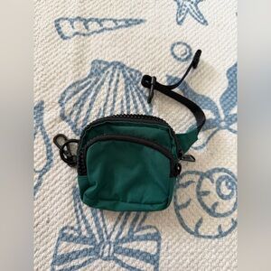 BAGGU KEYCHAIN FANNY PACK